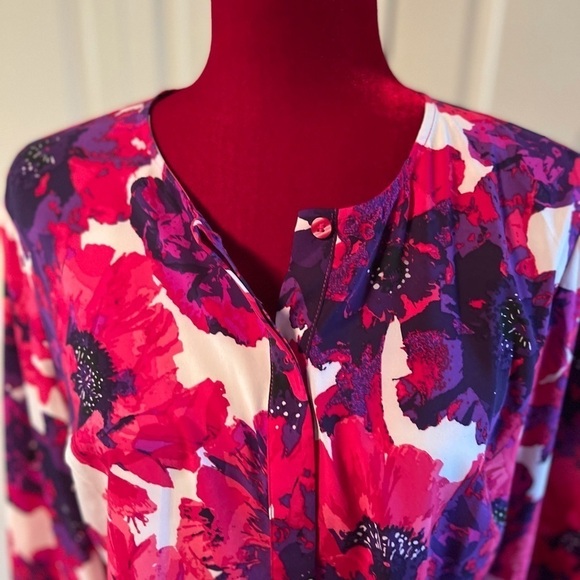 Calvin Klein Large top - Picture 2 of 6